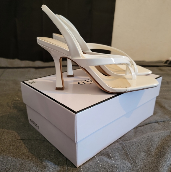 Guess - Picture 2 of 5